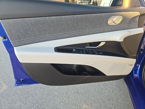 New 2026 Hyundai Elantra Limited image 13