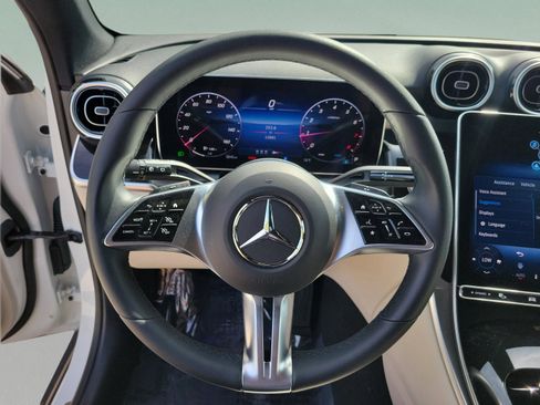 Certified 2025 Mercedes-Benz GLC 300 image 22