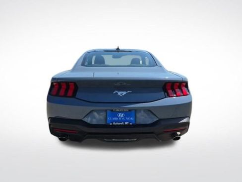 Used 2024 Ford Mustang Coupe RWD image 7
