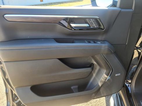 New 2026 Chevrolet Tahoe Premier image 12