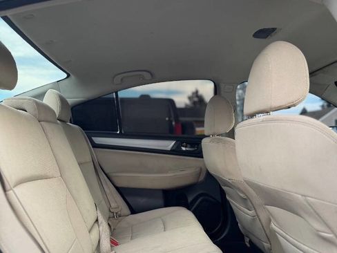 Used 2017 Subaru Legacy 2.5i Premium image 8