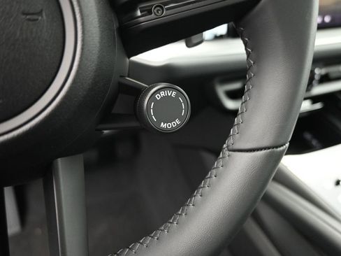 New 2026 Porsche Cayenne image 15