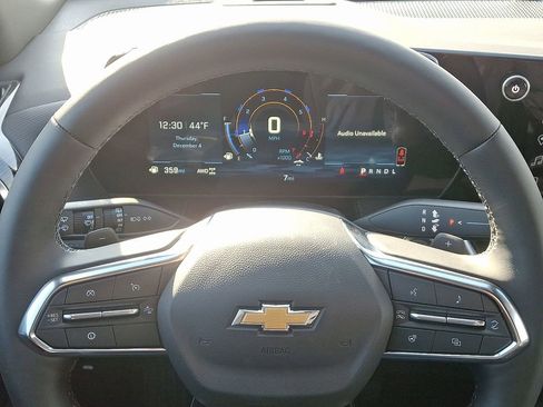 New 2026 Chevrolet Equinox LT w/ Convenience Package II image 9