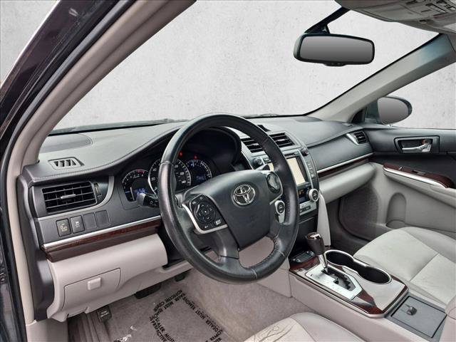 Used 2014 Toyota Camry XLE w/ Leather Package FWD image 10