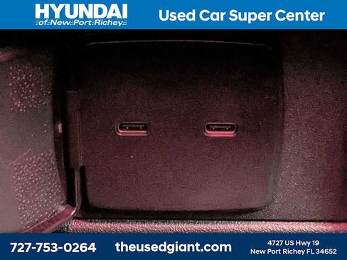 Used 2025 Ford Bronco Outer Banks AWD/4WD image 17