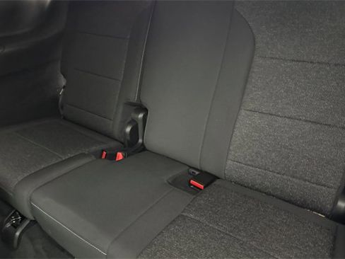 Used 2024 Chevrolet Traverse LT w/ LPO, Floor Liner Package image 18