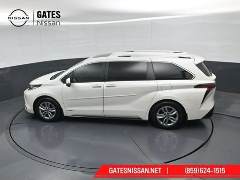 Used 2021 Toyota Sienna Limited w/ Protection Package (TMS) FWD image 56