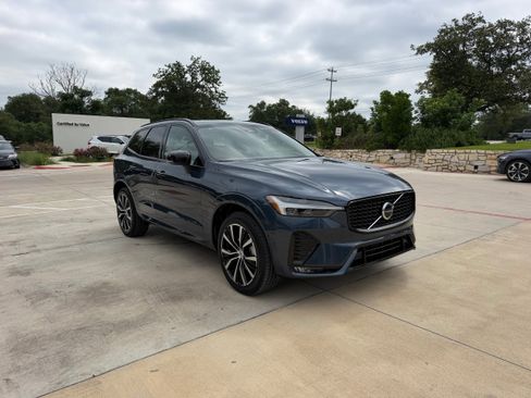 Certified 2024 Volvo XC60 B5 Plus w/ Climate Package AWD/4WD image 7