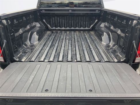 Used 2023 Chevrolet Colorado W/T image 24