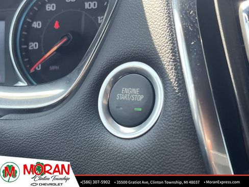 Used 2023 Chevrolet Traverse LT FWD image 25