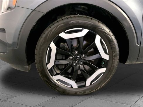 Certified 2024 Kia Telluride S w/ S Sunroof Package AWD/4WD image 9