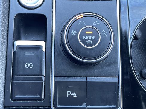 Used 2021 Volkswagen Atlas Cross Sport SEL w/ Cross Sport MDO Package AWD/4WD image 40