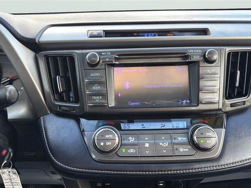 Used 2013 Toyota RAV4 XLE AWD/4WD image 22