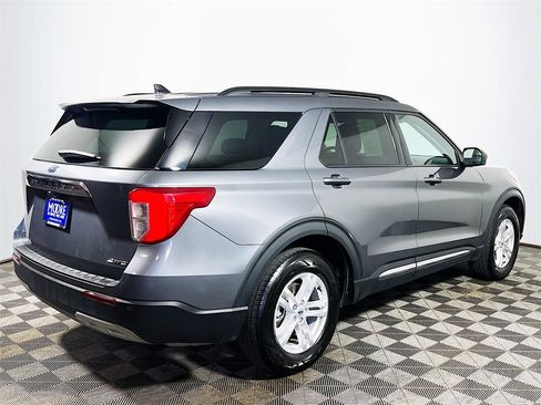 Used 2023 Ford Explorer XLT w/ Equipment Group 202A image 8
