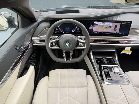 New 2026 BMW 740i w/ Premium Package RWD image 28