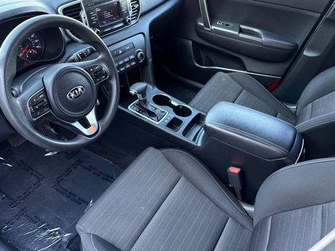 Used 2018 Kia Sportage LX FWD image 12