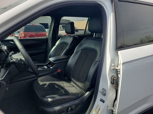 Used 2023 Jeep Grand Cherokee L Laredo image 20