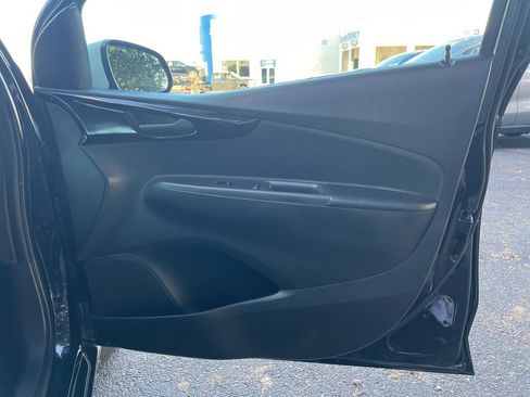 Used 2022 Chevrolet Spark LT w/ Spark Special Edition image 11