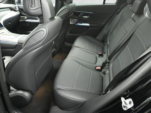 Certified 2026 Mercedes-Benz GLC 300 4MATIC image 18
