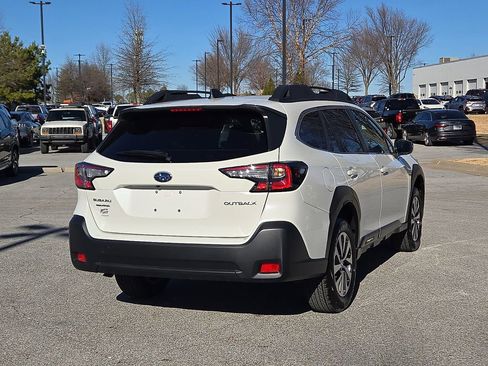 Certified 2025 Subaru Outback Premium image 6