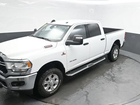 Used 2024 RAM 2500 Big Horn AWD/4WD image 28