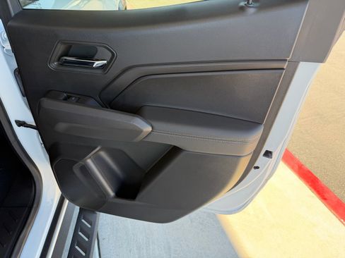 Used 2024 GMC Canyon Elevation w/ Convenience Package image 21