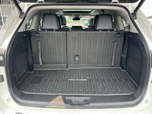 Used 2021 Toyota Highlander Platinum AWD/4WD image 10