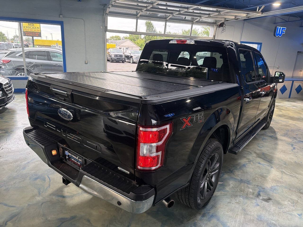Used 2019 Ford F150 XLT w/ Equipment Group 302A Luxury AWD/4WD image 9