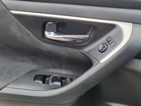 Used 2015 Nissan Altima 2.5 S w/ Power Driver Seat Package FWD image 20