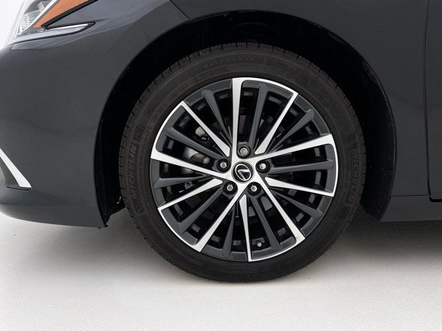 Used 2025 Lexus ES 350 w/ Premium Package FWD image 28