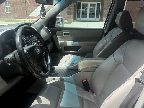 Used 2013 Honda Pilot Touring image 11