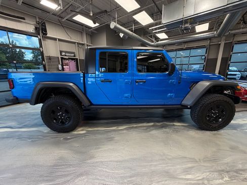 Used 2021 Jeep Gladiator Mojave w/ Trailer Tow Package AWD/4WD image 33