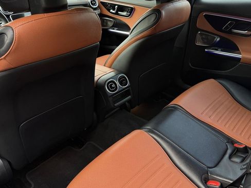 Used 2023 Mercedes-Benz C 300 4MATIC Sedan image 32