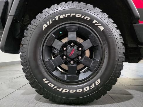 Used 2012 Toyota FJ Cruiser 4WD w/ Trail Teams Special Edition image 24
