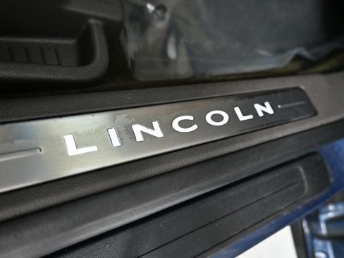 Used 2019 Lincoln Nautilus Select AWD/4WD image 33