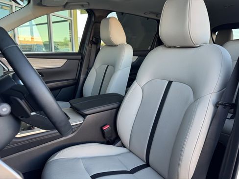 Used 2024 MAZDA CX-90 Plug-In Hybrid w/ Preferred image 32