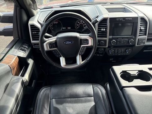 Used 2017 Ford F150 Lariat image 13