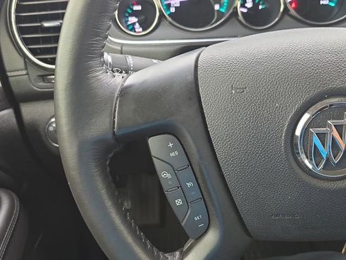 Used 2017 Buick Enclave Leather FWD image 19