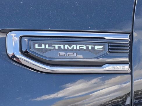 Used 2023 GMC Sierra 1500 Denali Ultimate image 8