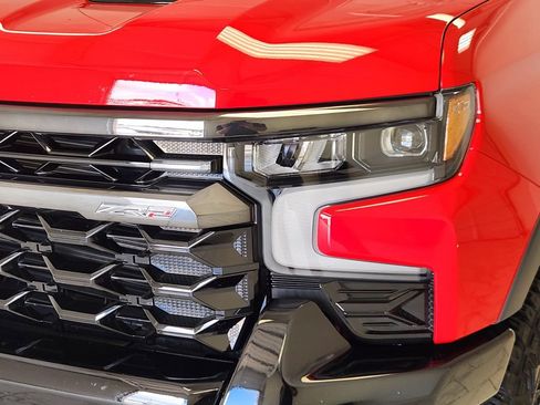 Used 2026 Chevrolet Silverado 1500 ZR2 AWD/4WD image 9