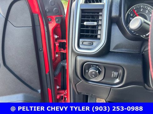 Used 2024 RAM 2500 Big Horn w/ Night Edition AWD/4WD image 15