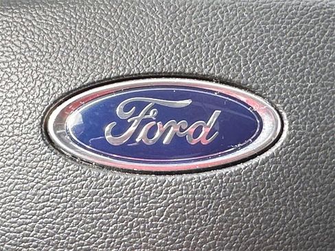 Used 2022 Ford Explorer XLT w/ Equipment Group 202A image 23