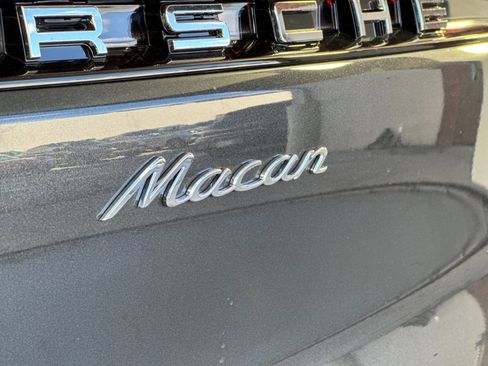 New 2026 Porsche Macan image 33