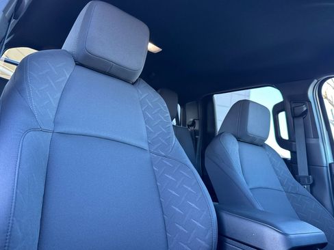 Certified 2025 Toyota Tacoma SR5 image 20