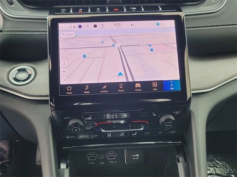 New 2025 Jeep Grand Cherokee L Limited image 27