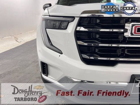 Used 2025 GMC Acadia Elevation image 10