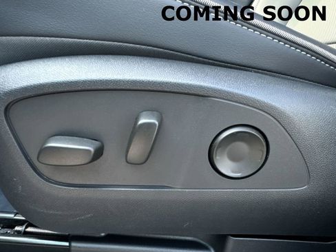 Used 2025 Chevrolet Silverado EV LT image 14