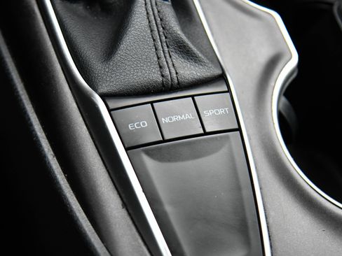 Used 2024 Toyota Camry LE image 25