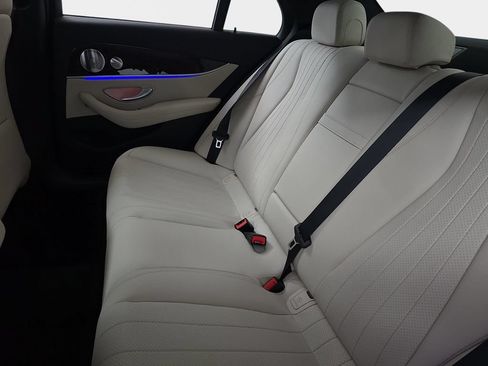 Used 2020 Mercedes-Benz E 350 4MATIC Sedan image 17