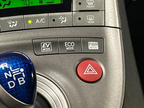 Used 2012 Toyota Prius Two FWD image 9